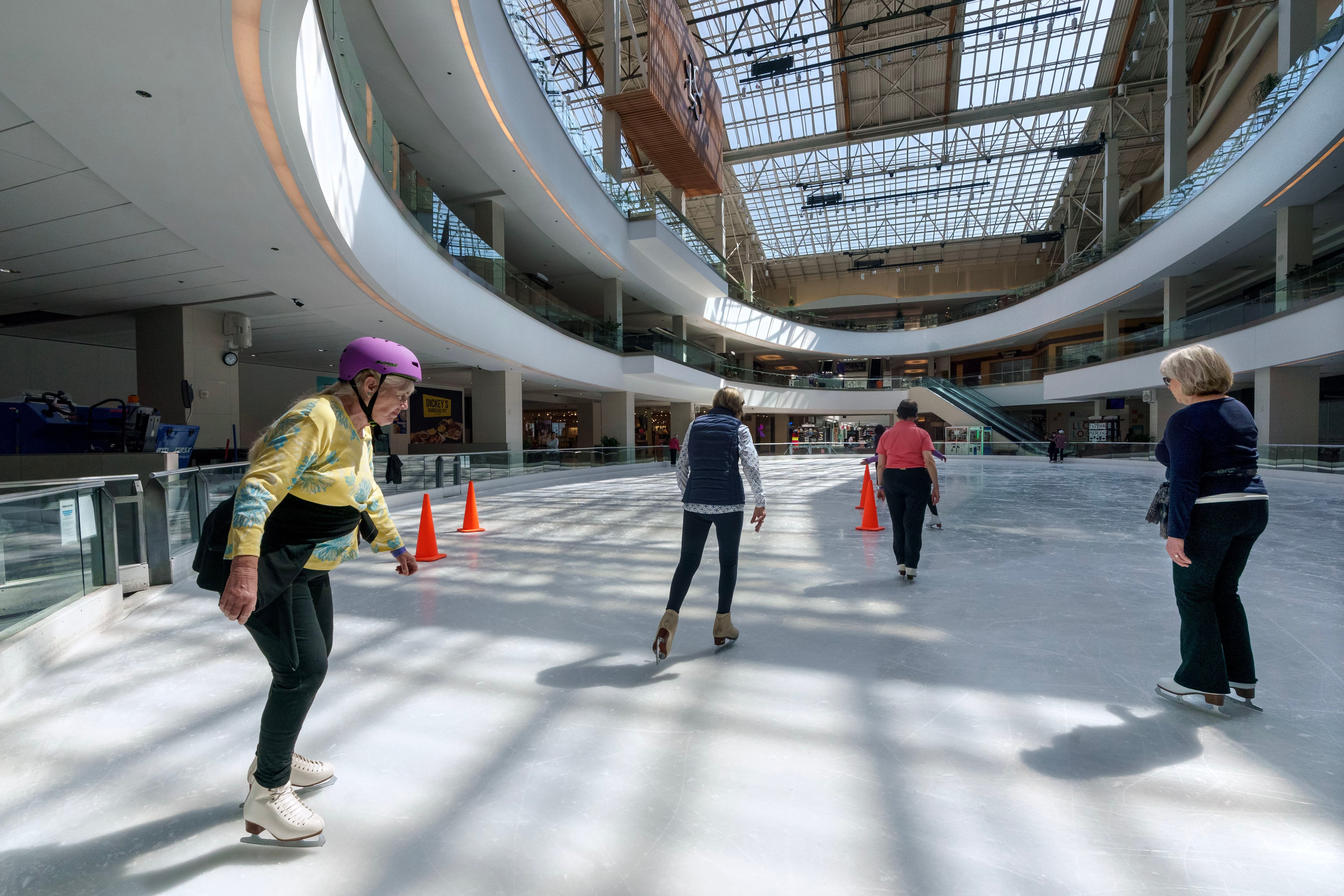 Mall shoppers may soon be able to order food court delivery 