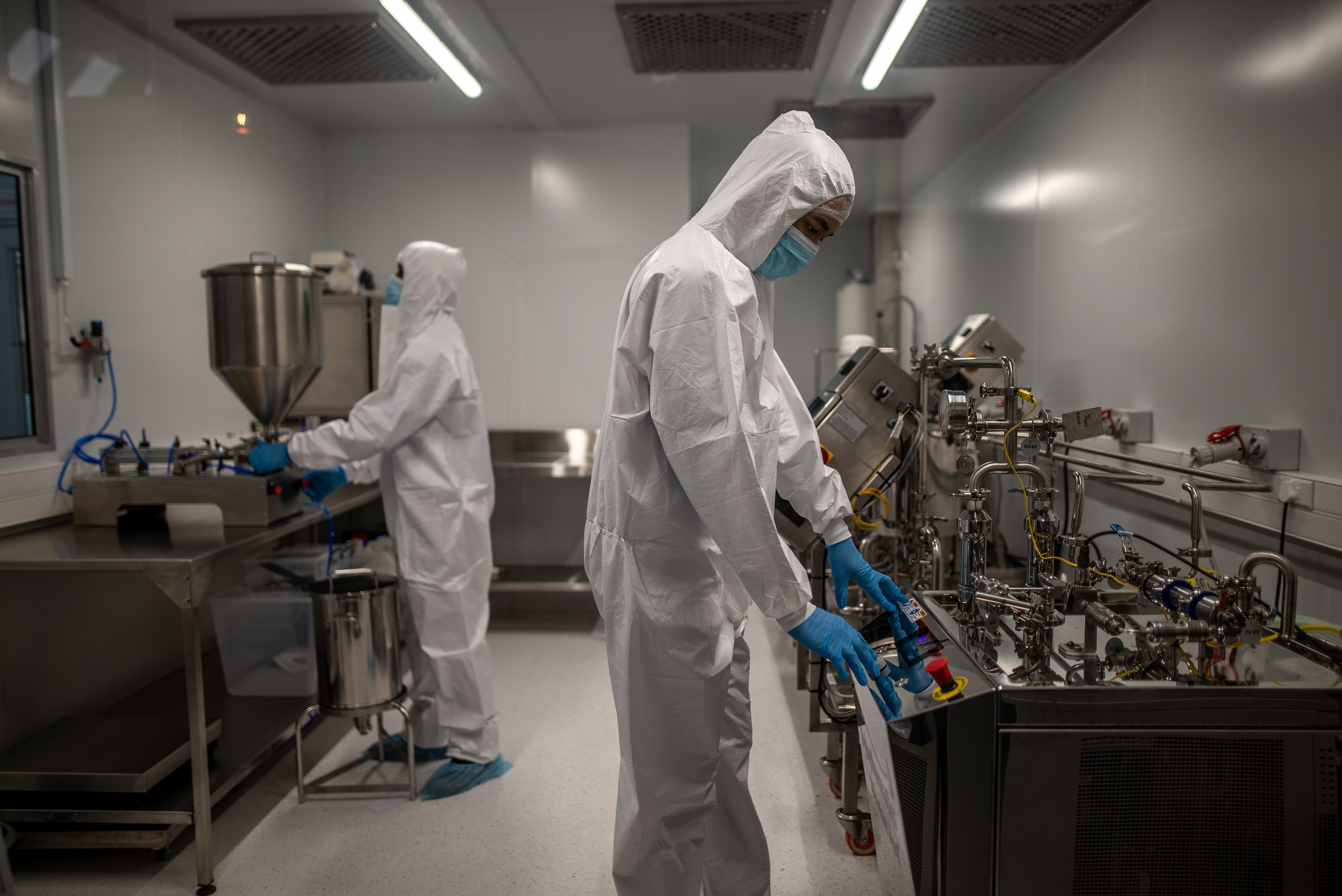 African scientists say Western aid to fight pandemic is backfiring. Here's  their plan - OPB