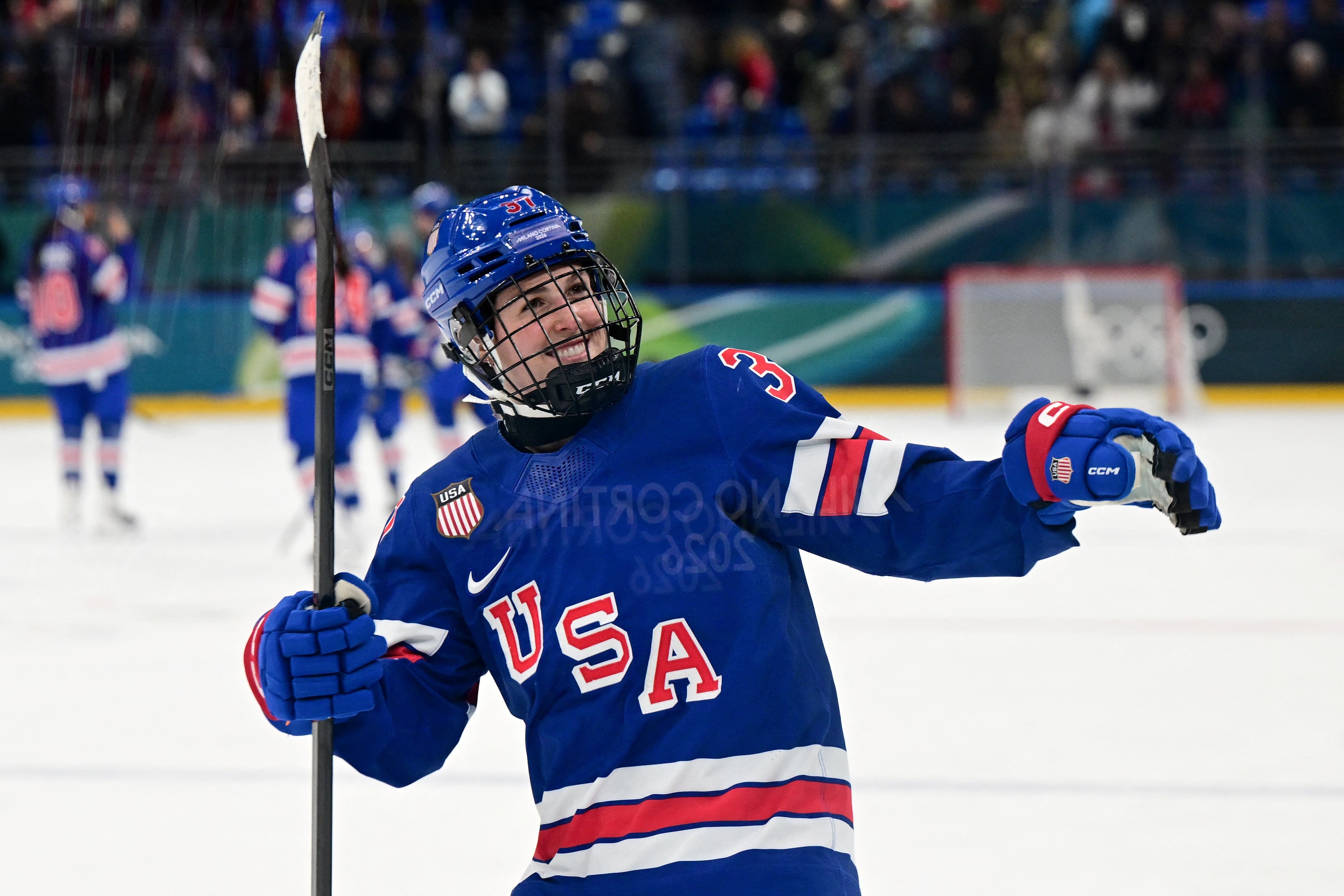 In a thrilling comeback win, U.S. women take home Olympic hockey gold over  Canada - OPB