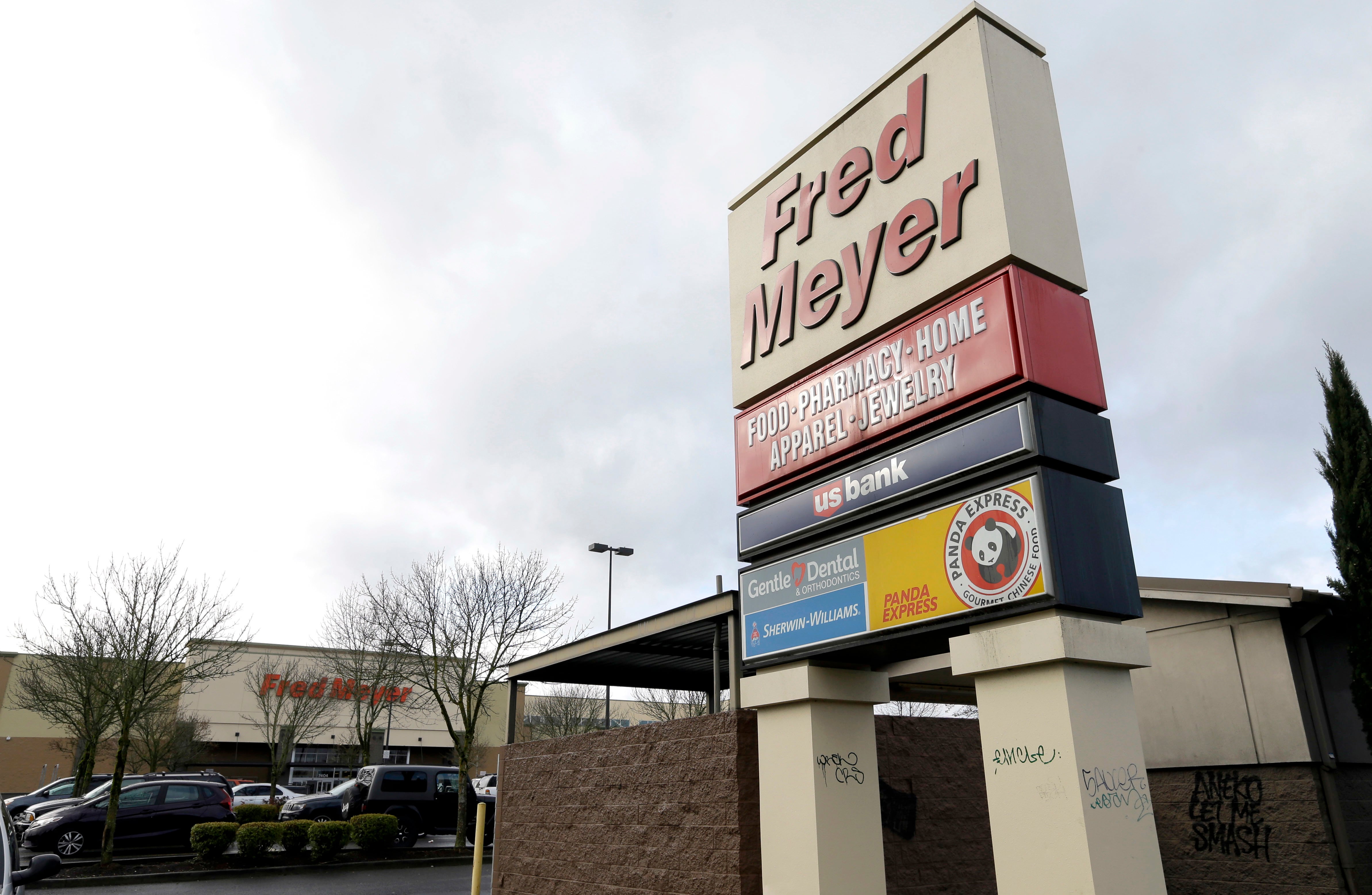 Northeast Portland's Gateway Fred Meyer closure impacts nearly 250 jobs -  OPB, image size:4772x3113